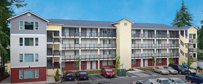 Building Exterior | The Encore Apartments in Lynwood, WA 98036